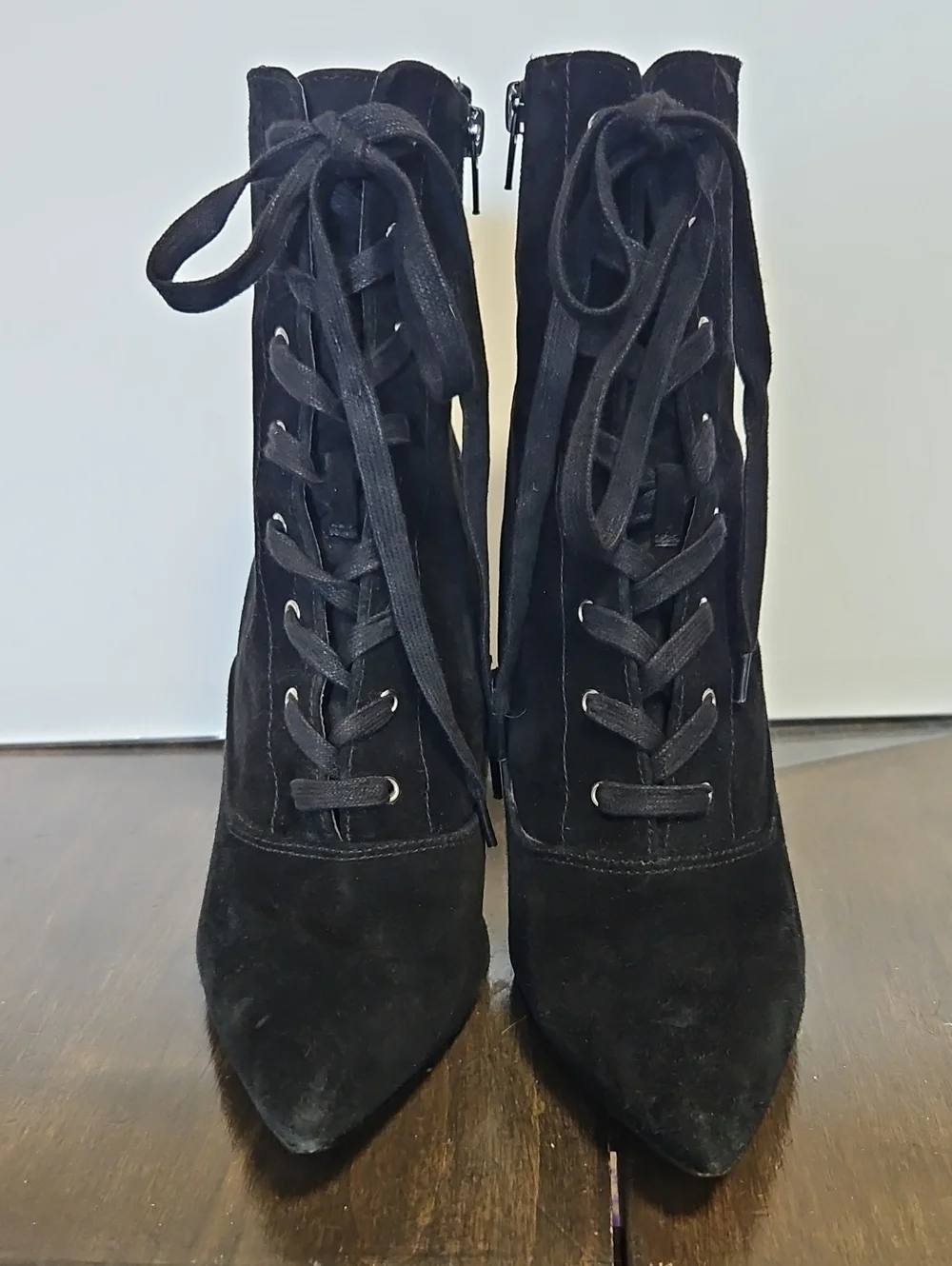Steve Madden Jinx Black Suede Lace Up Booties Size 10